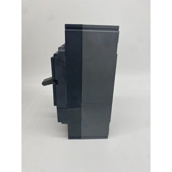 Noark 20A Molded Case Circuit Breaker, 3 Pole (Up to 600 VAC) | M1S20T3L - Picture 7 of 11